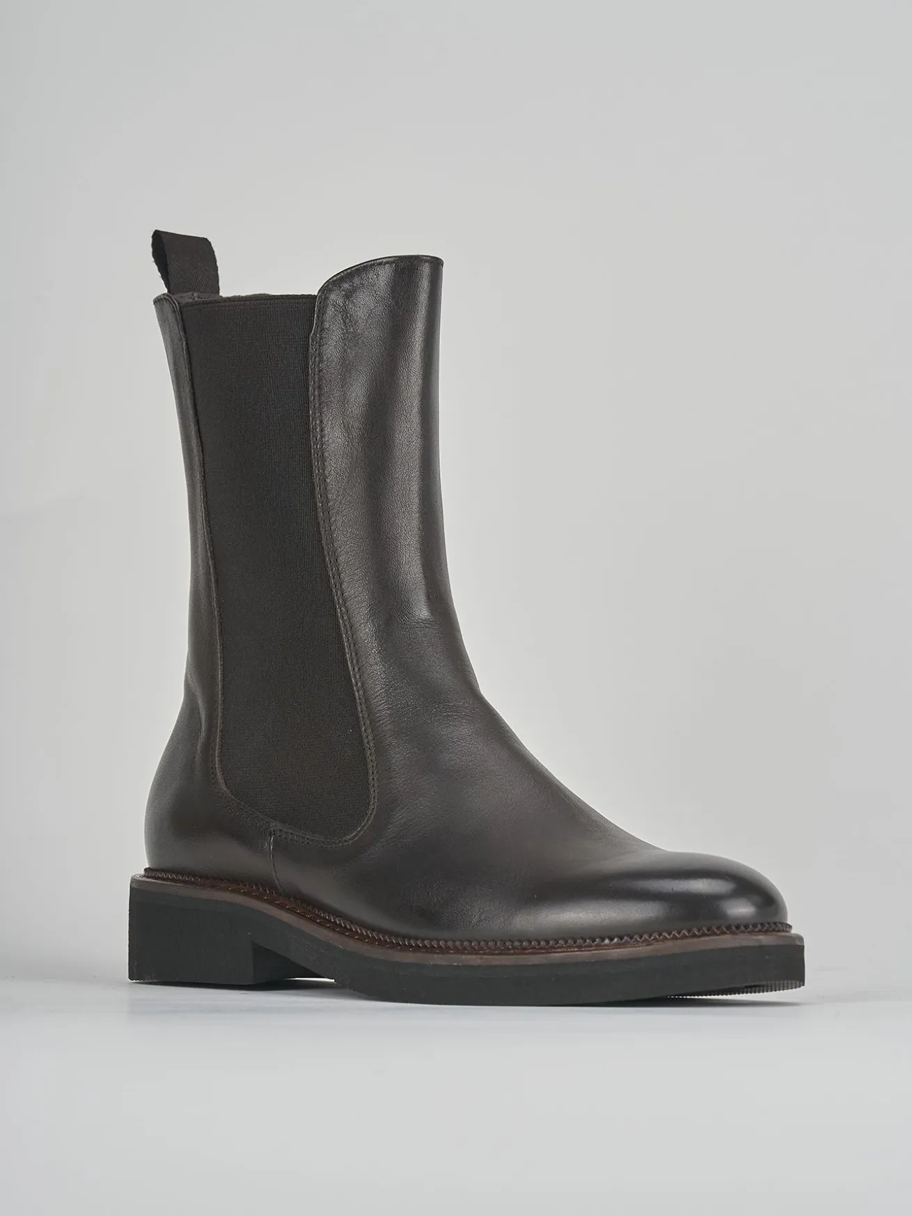 Stivaletto tacco 2 cm testa pelle