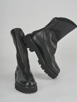 Stivaletto tacco 2cm nero pelle
