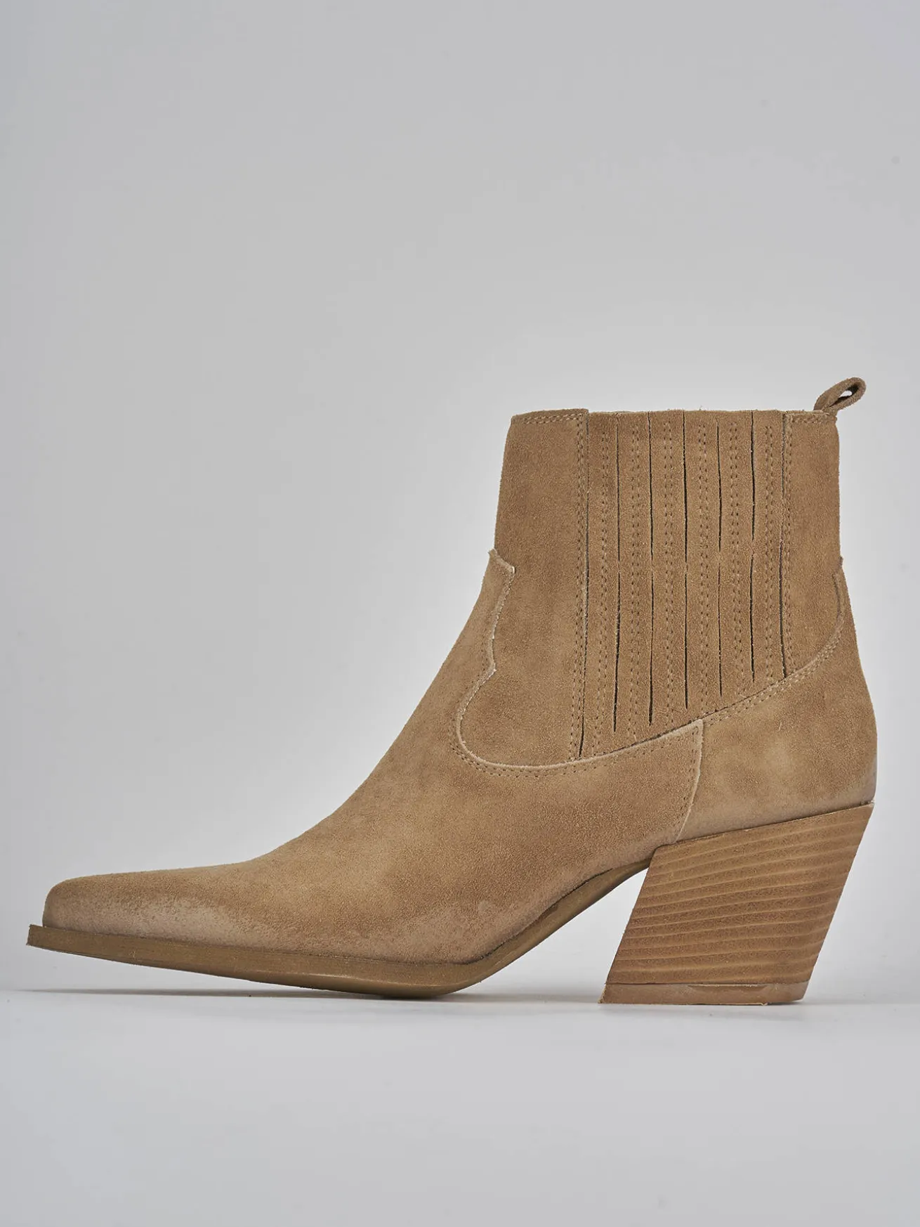 Stivaletto texano tacco 7 cm marrone camoscio