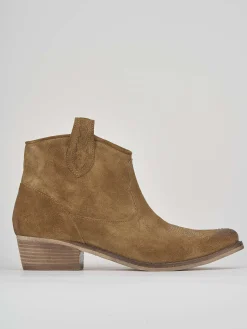 Stivaletto texano tacco 3 cm beige camoscio