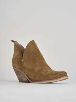 Stivaletto texano tacco 6 cm beige camoscio