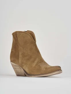 Stivaletto texano tacco 6 cm beige camoscio