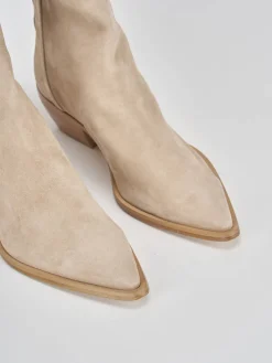 Stivaletto texano tacco 3 cm beige camoscio