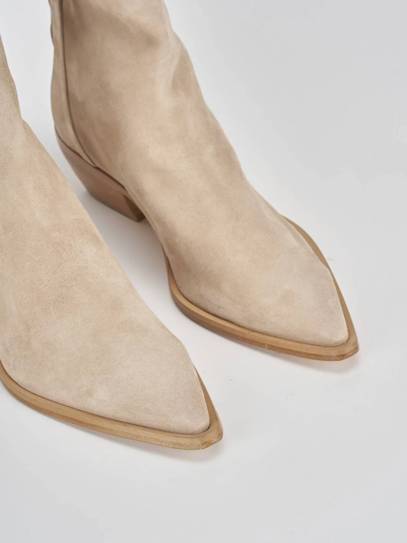 Stivaletto texano tacco 3 cm beige camoscio