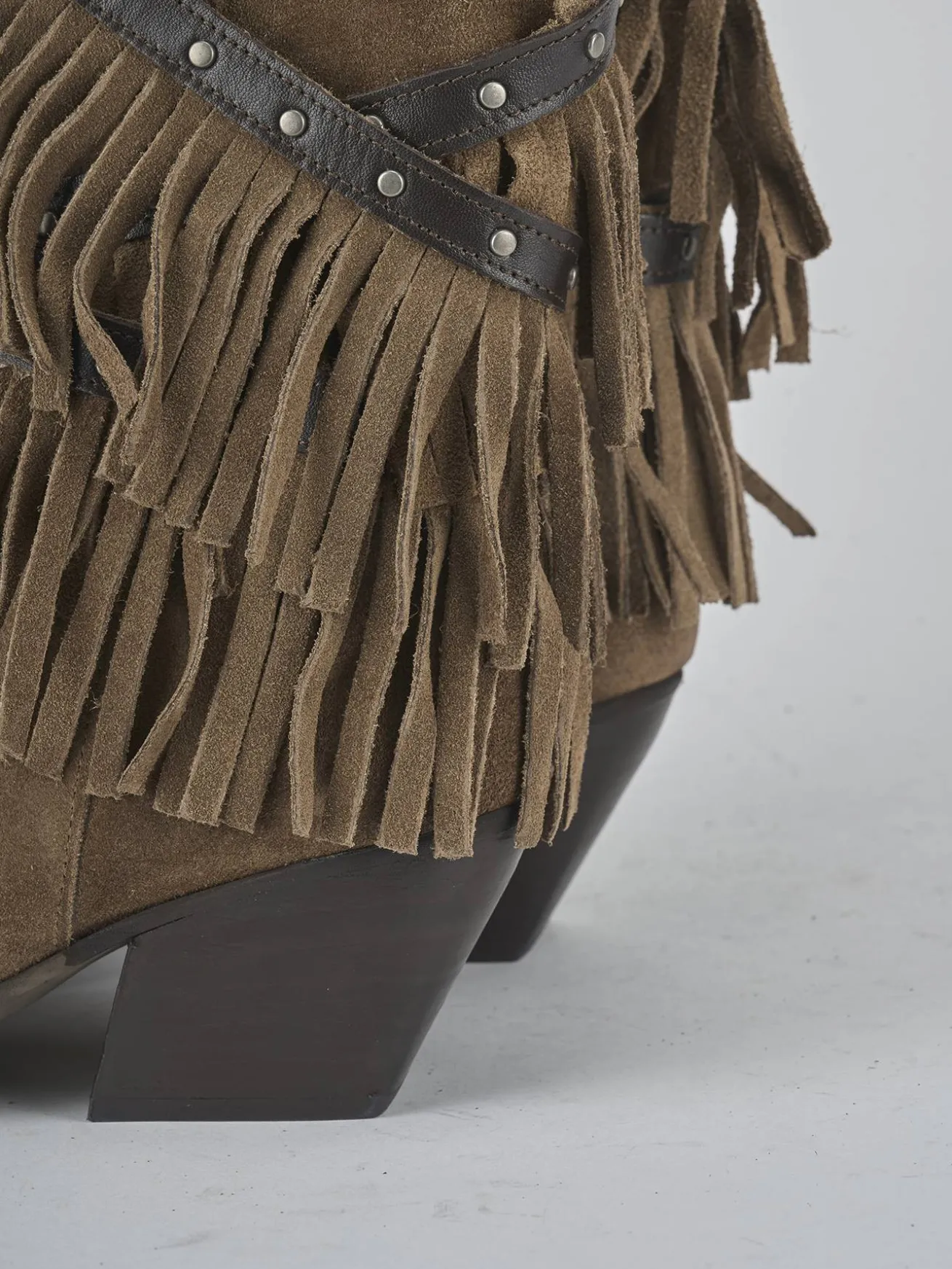 Stivali tacco 9cm camoscio beige