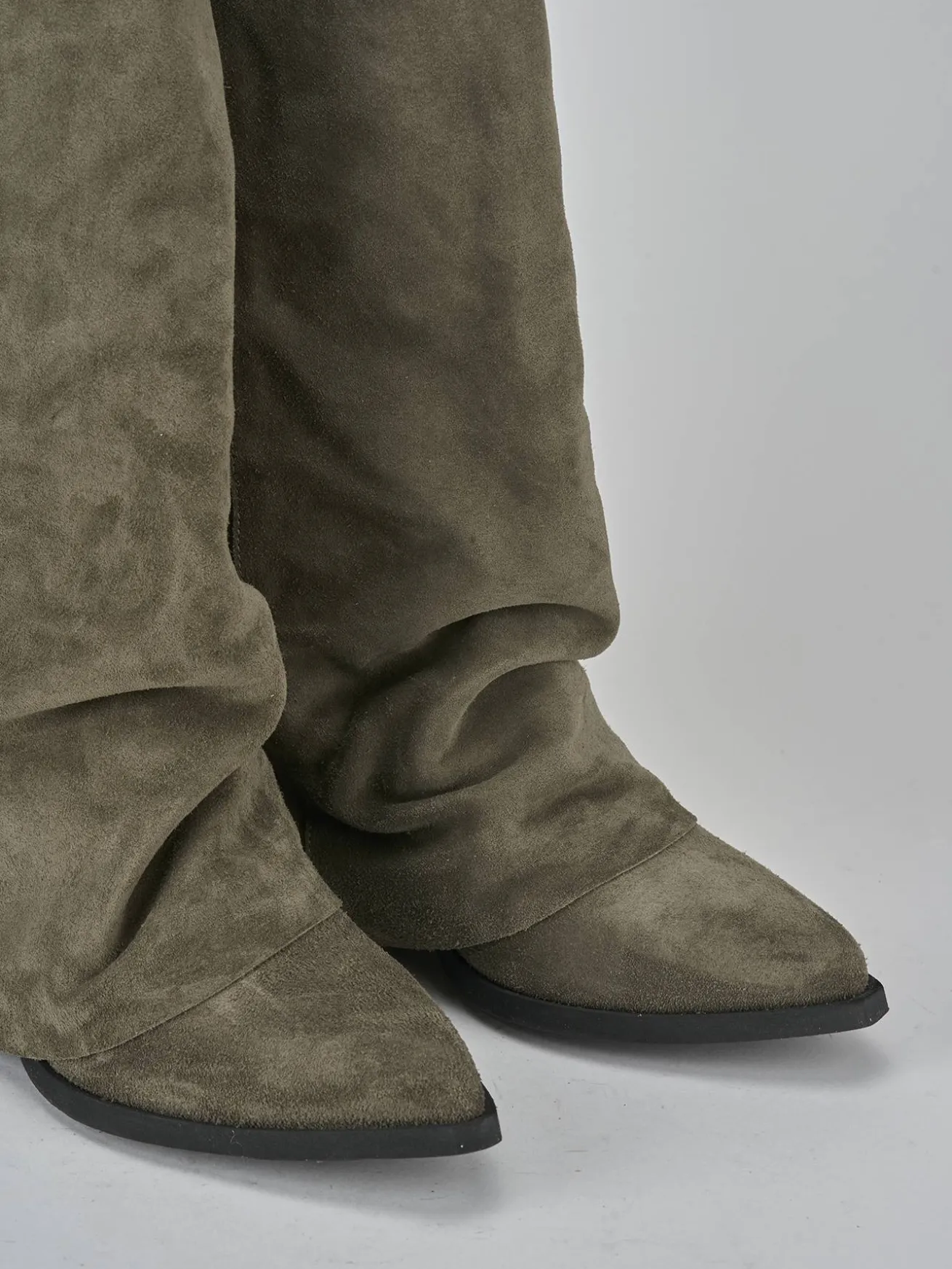 Stivali tacco 7cm camoscio grigio