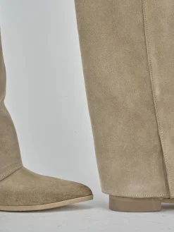 Stivali tacco 1cm camoscio beige