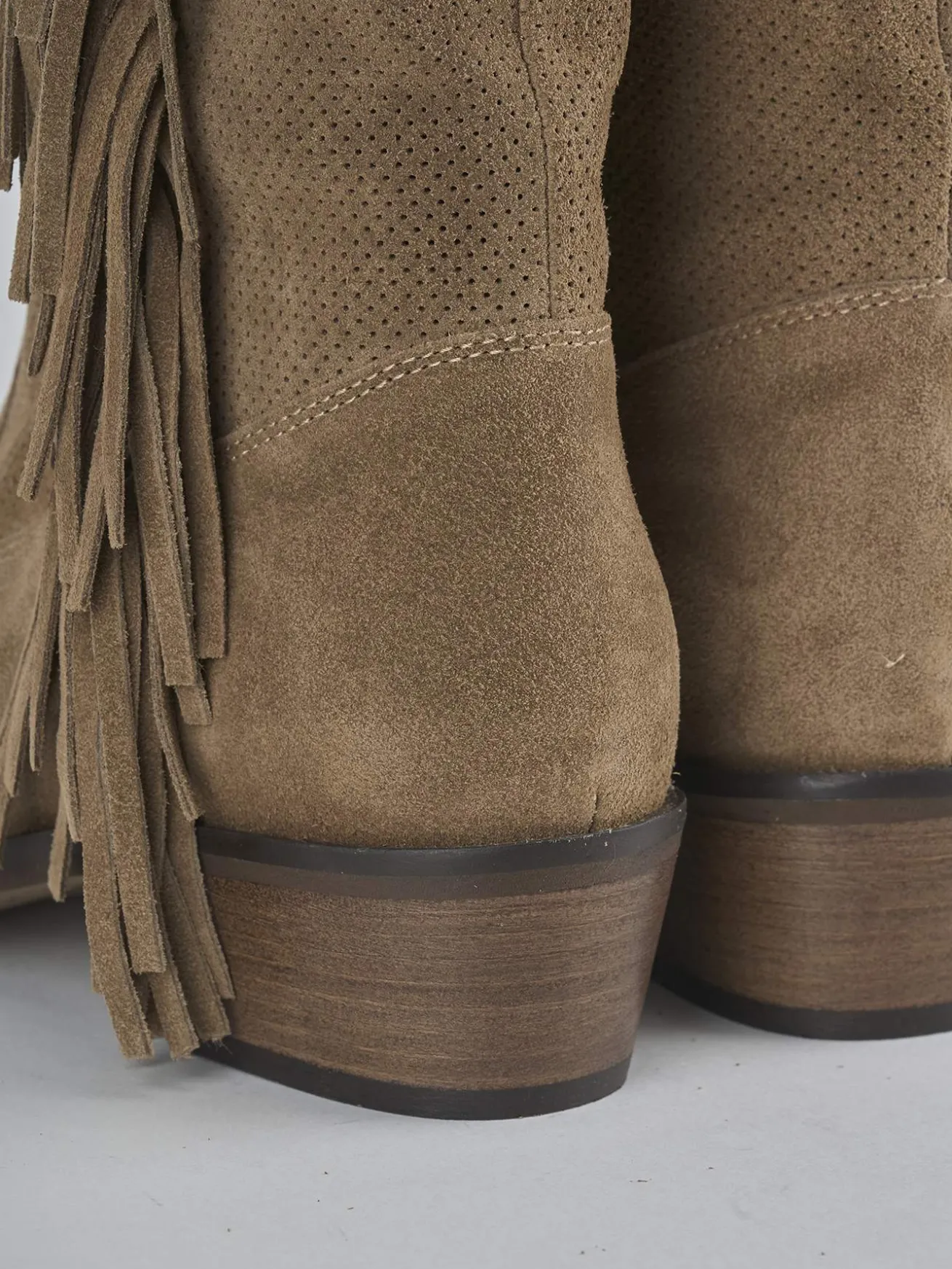 Stivali tacco 4cm camoscio marrone