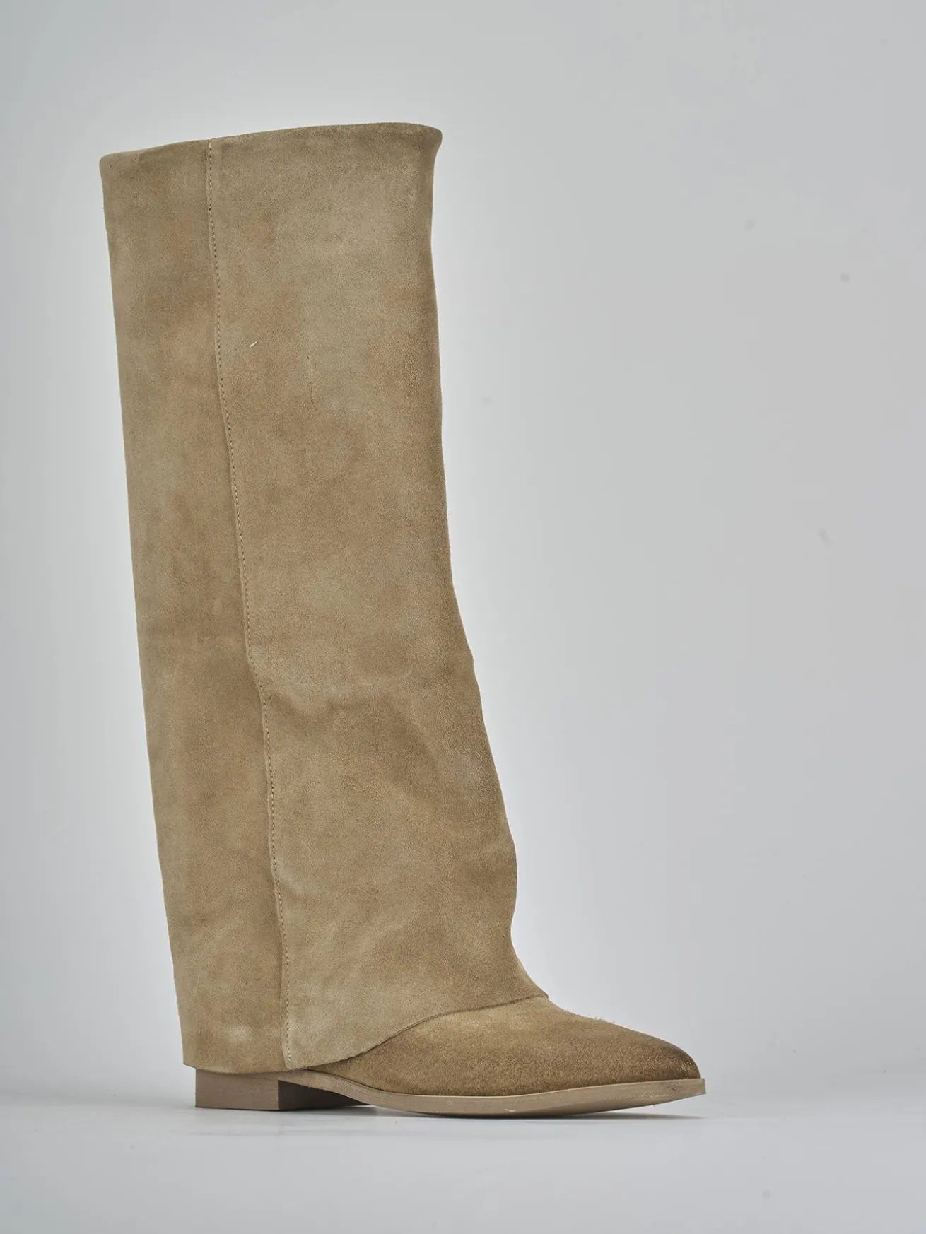 Stivali tacco 2cm camoscio marrone