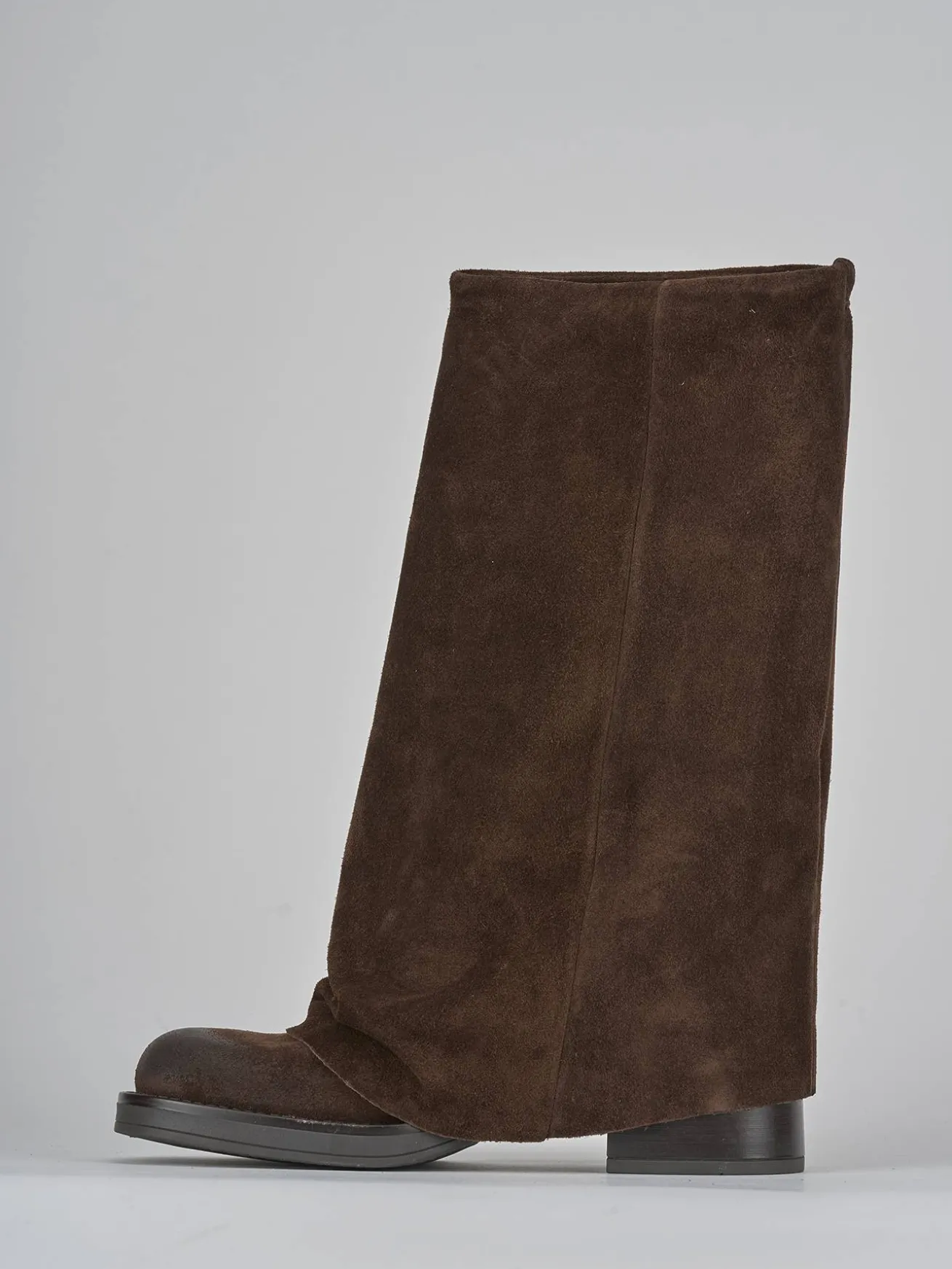 Stivali tacco 3cm camoscio testa