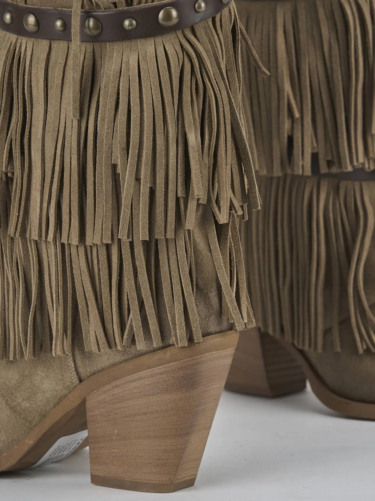 Stivali tacco 7cm camoscio beige