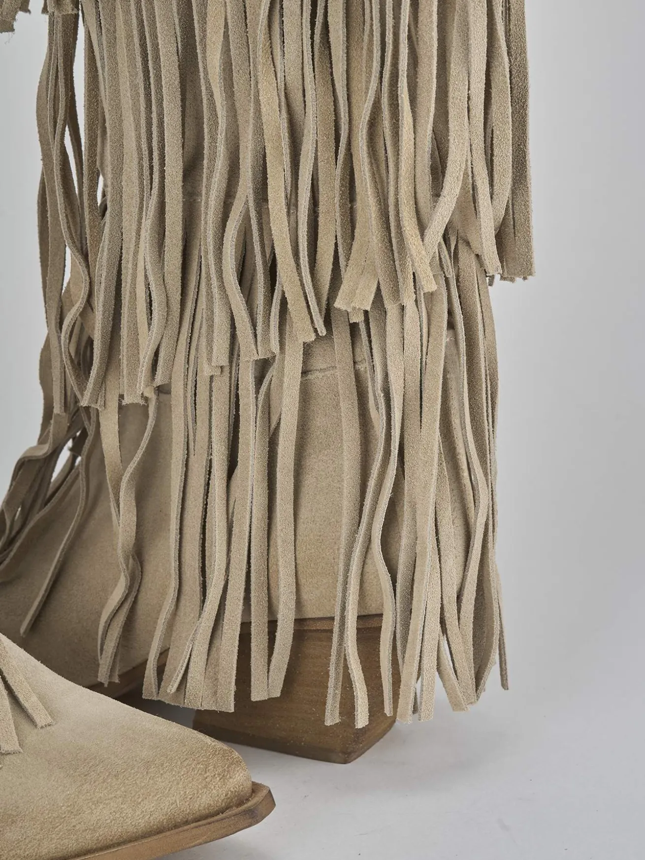 Stivali tacco 5cm camoscio beige