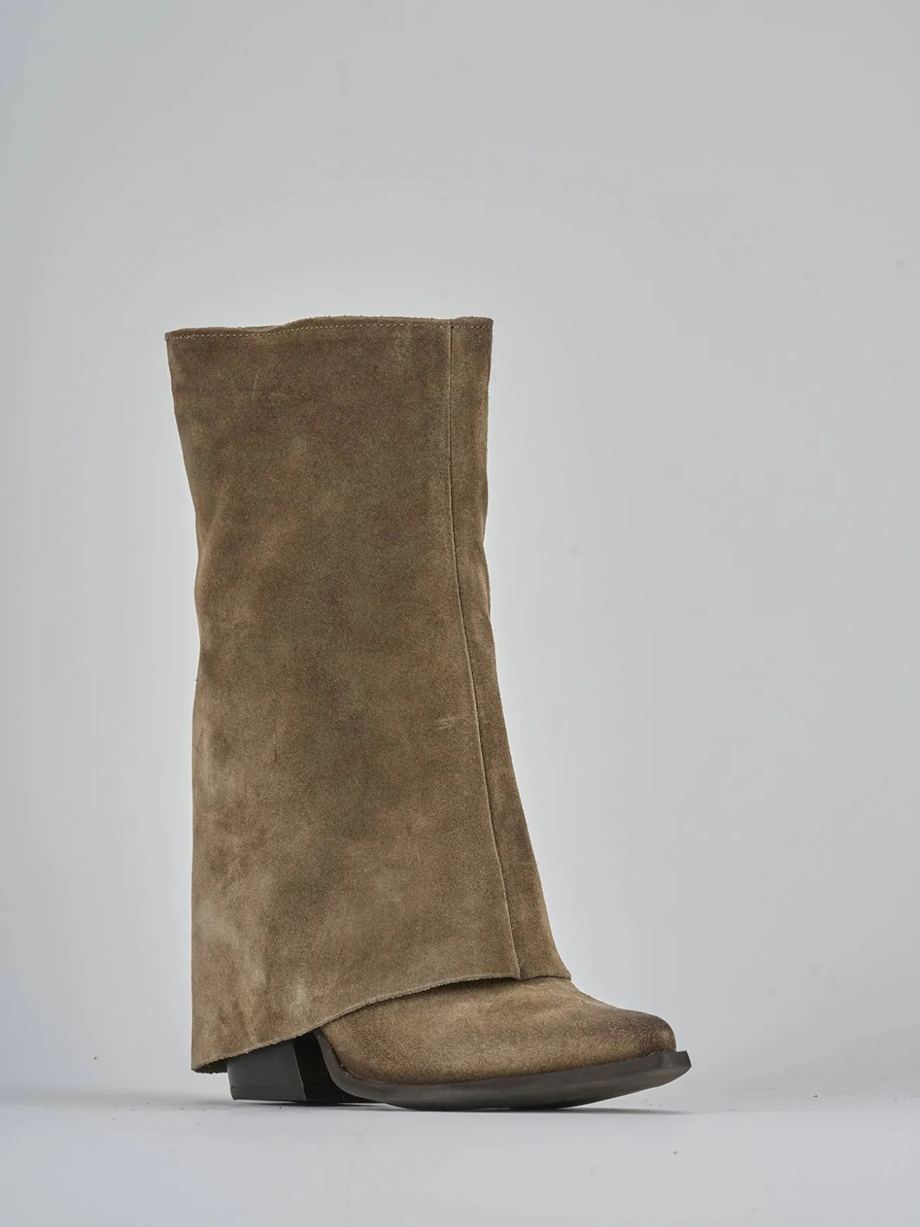 Stivali tacco 7cm camoscio beige