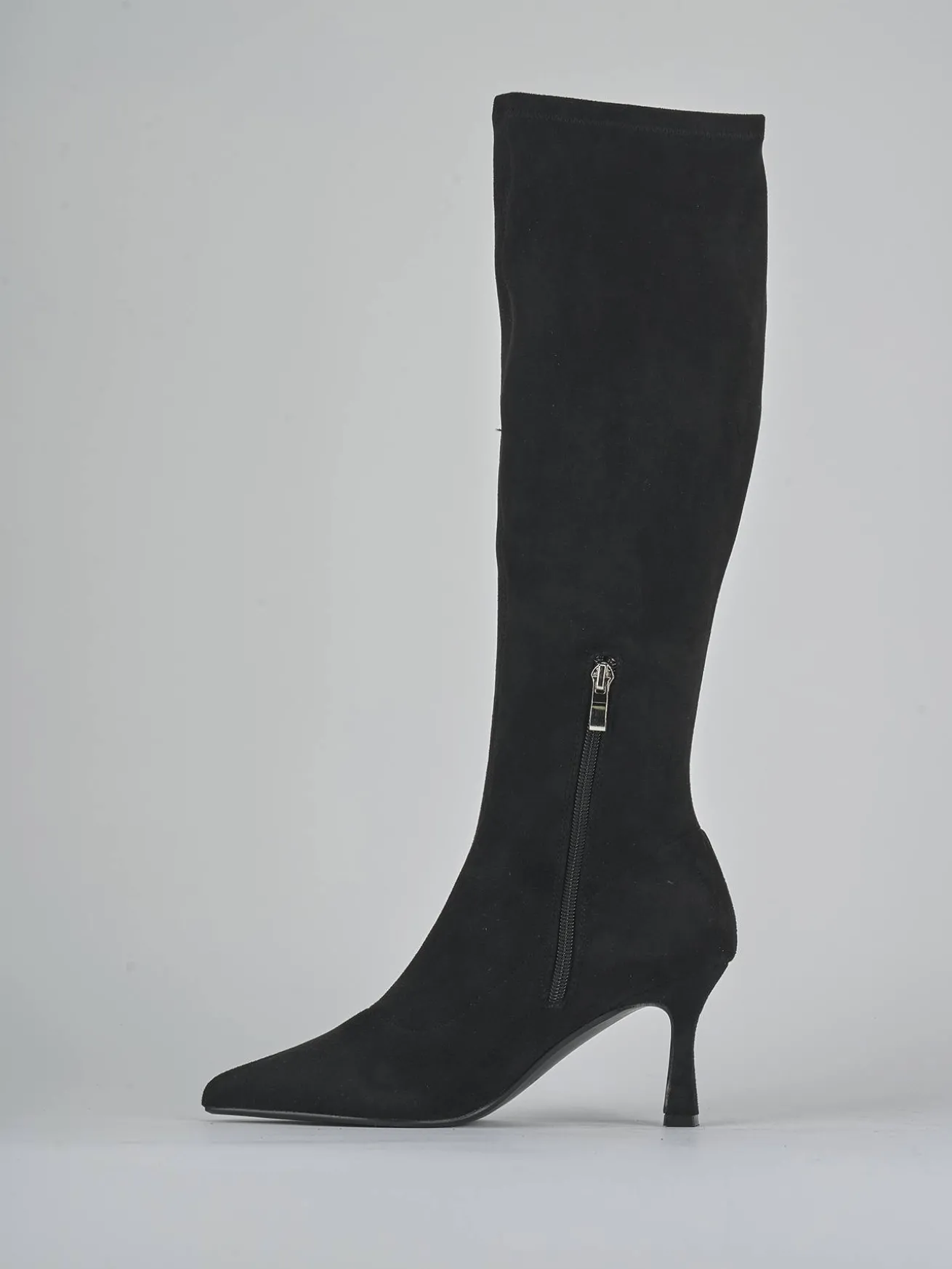 Stivali tacco 7cm camoscio sostenible nero