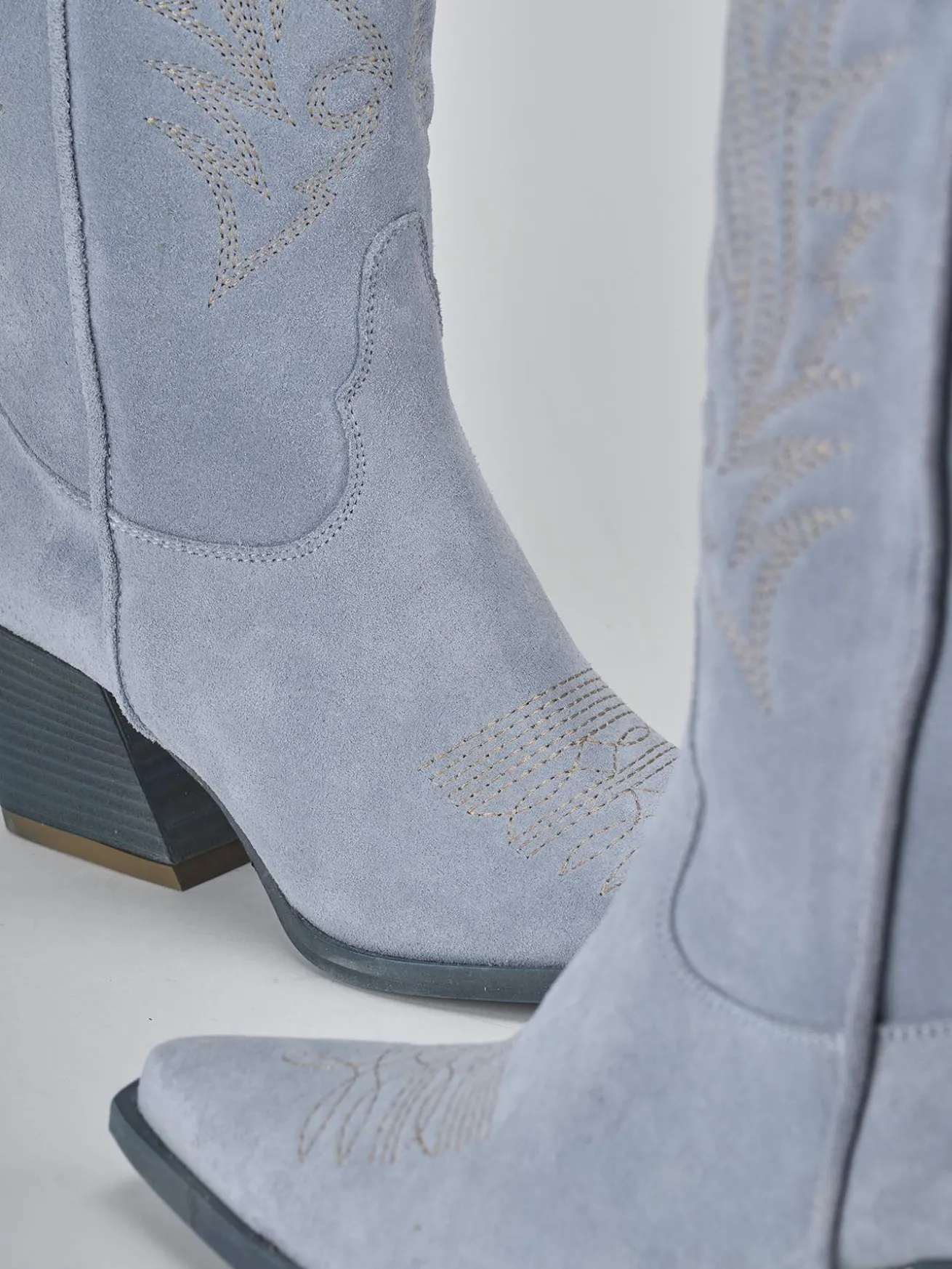 Stivali tacco 7cm camoscio azzurro