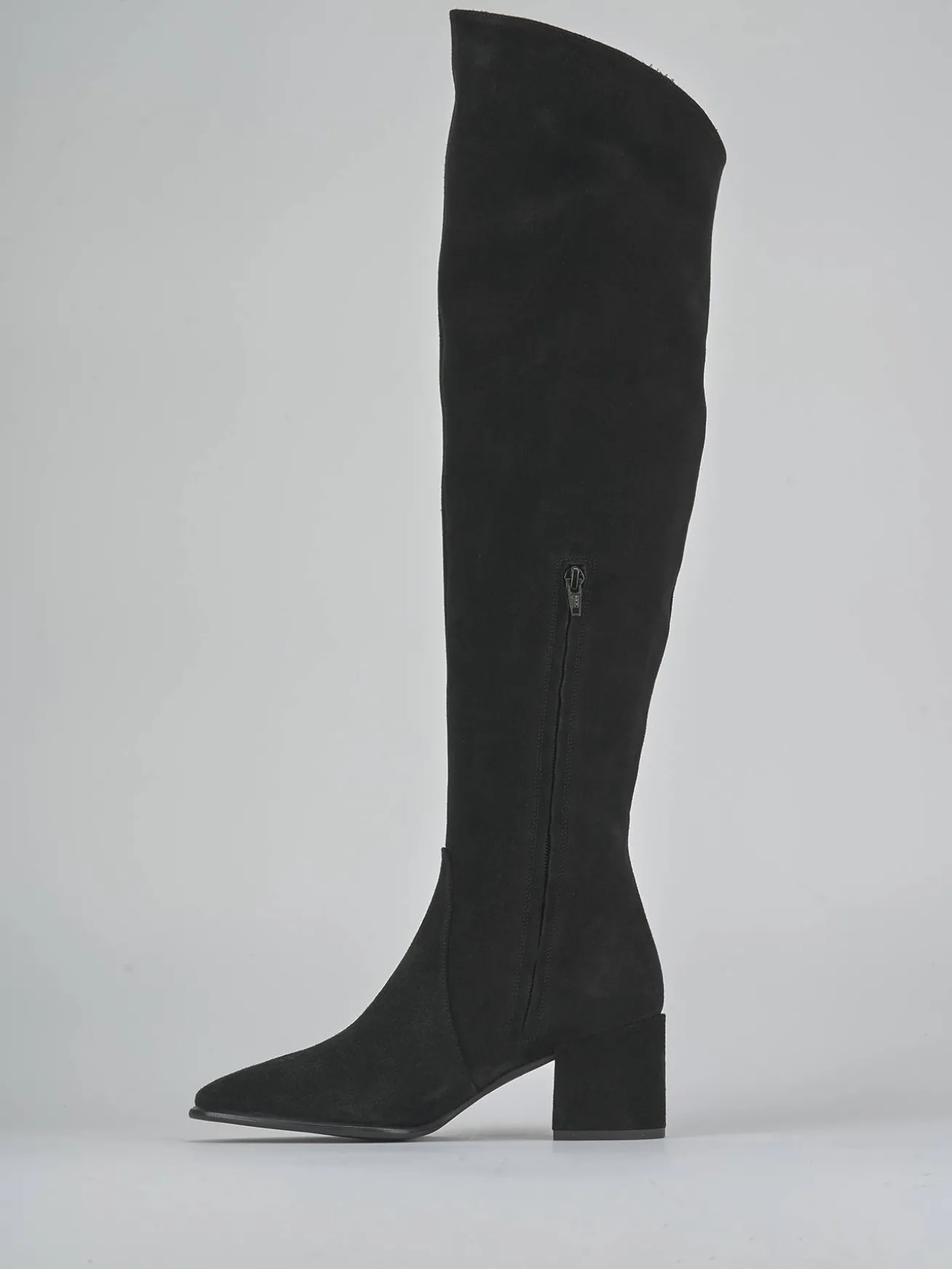 Stivali tacco 6cm camoscio nero