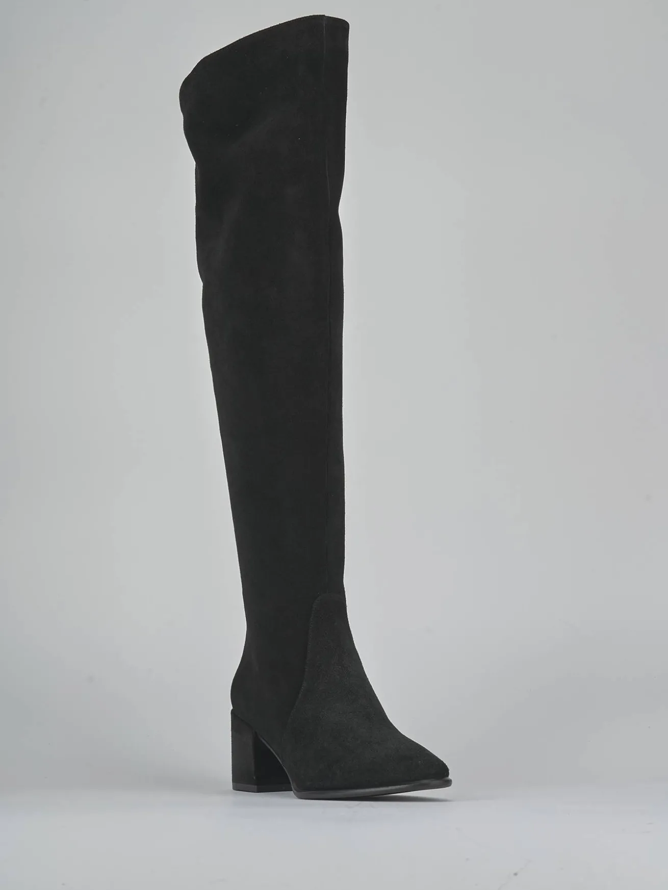 Stivali tacco 6cm camoscio nero