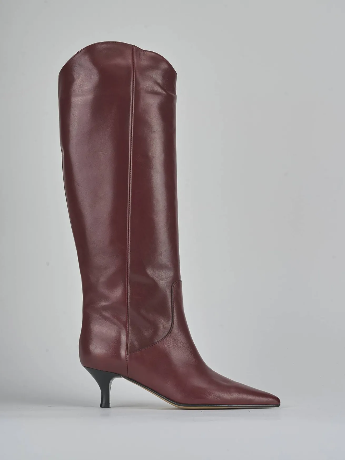 Stivali tacco 5cm pelle bordo'