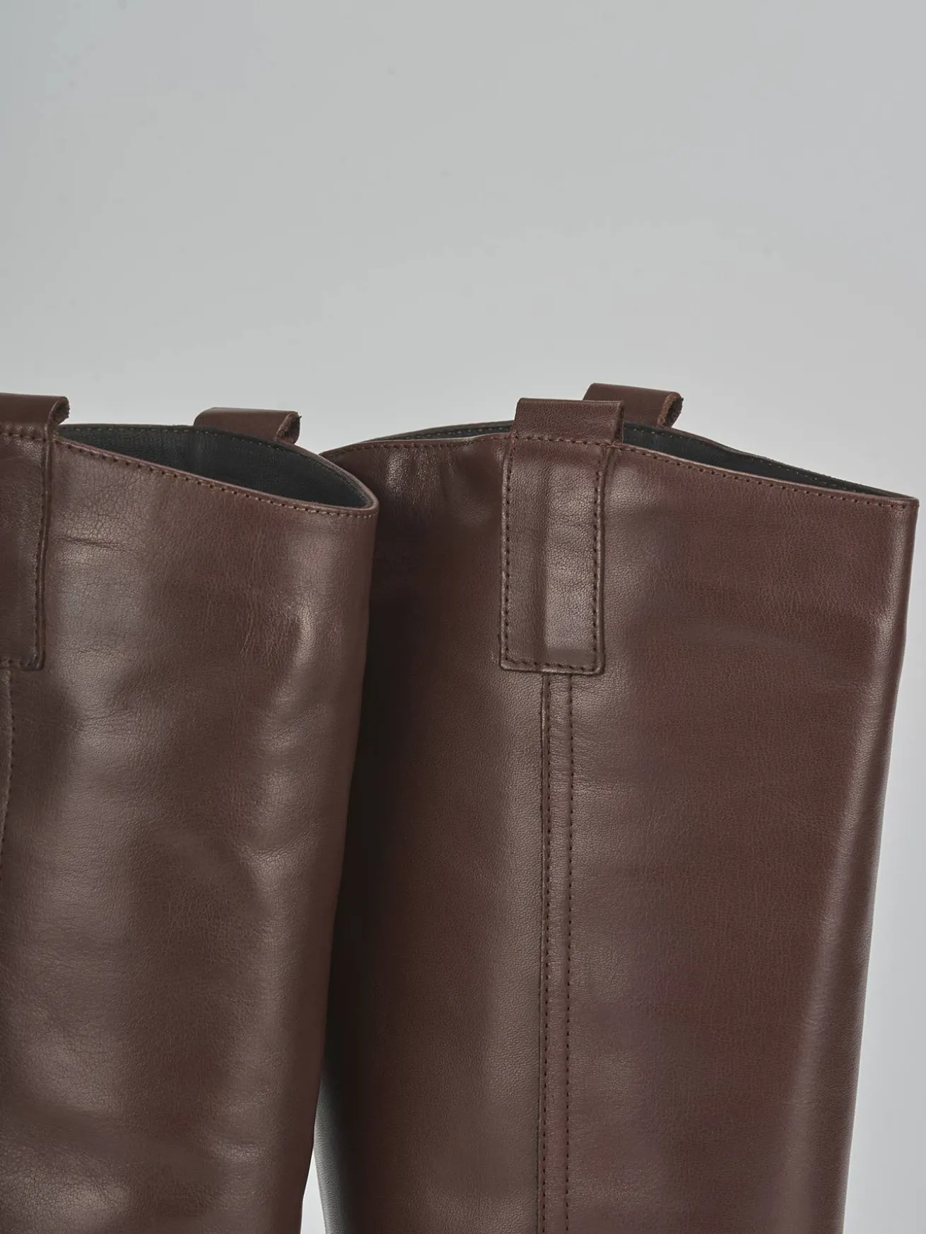 Stivali tacco 2cm pelle marrone