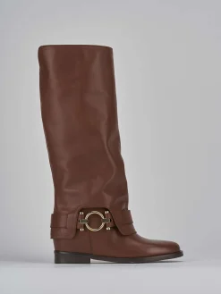 Stivali tacco 2cm pelle marrone