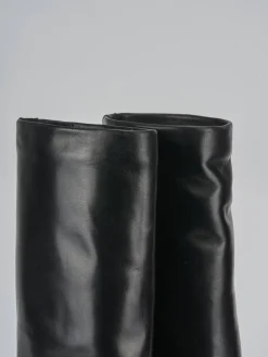 Stivali tacco 3cm pelle nero