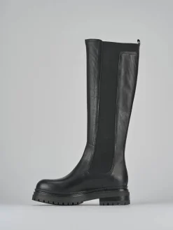 Stivali tacco 3cm pelle nero