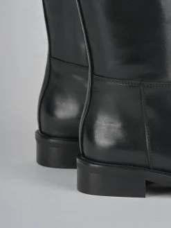 Stivali tacco 3cm pelle nero