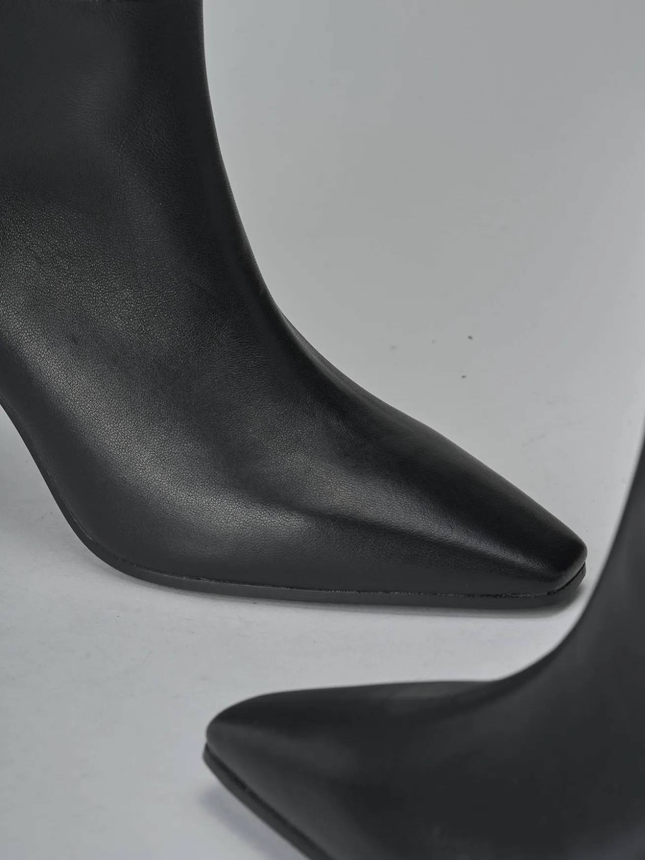 Stivali tacco 8cm pelle nero