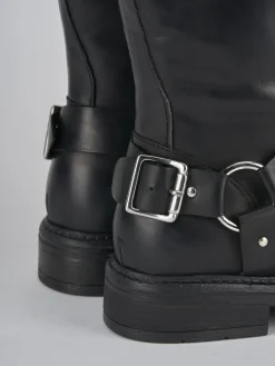 Stivali tacco 2cm pelle nero