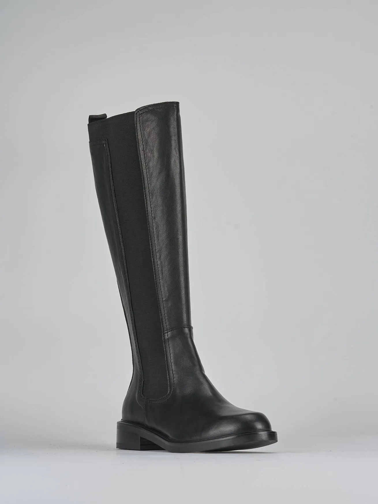 Stivali tacco 2cm pelle nero