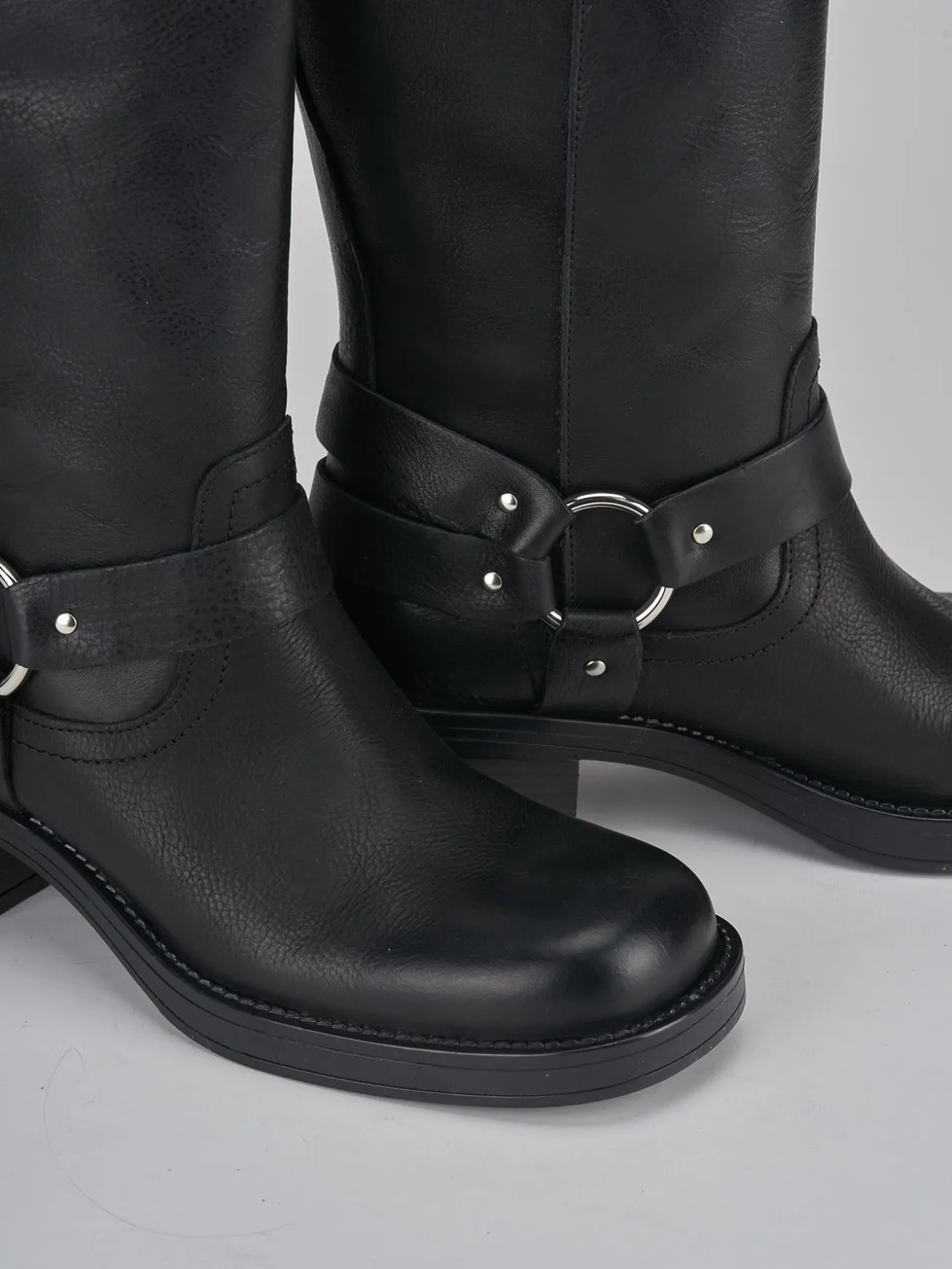 Stivali tacco 4cm pelle nero