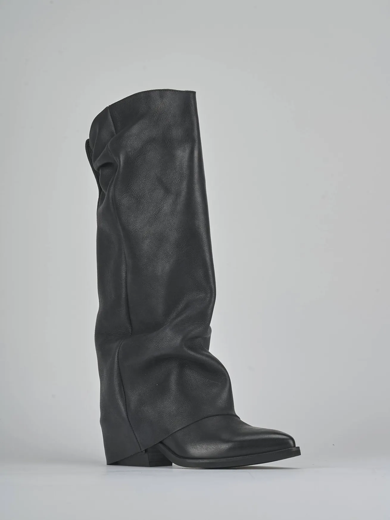 Stivali tacco 4cm pelle nero