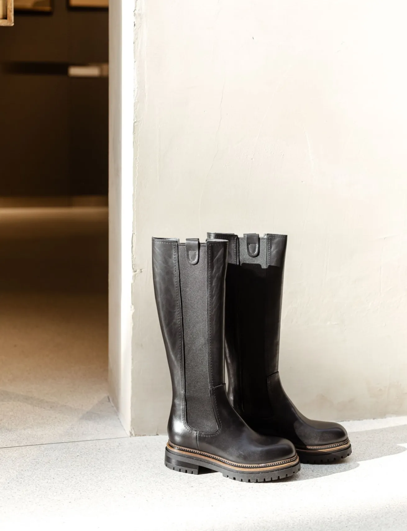 Stivali tacco 2cm pelle nero