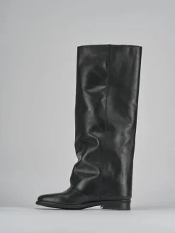 Stivali tacco 2cm pelle nero