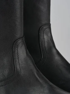 Stivali tacco 2cm pelle nero