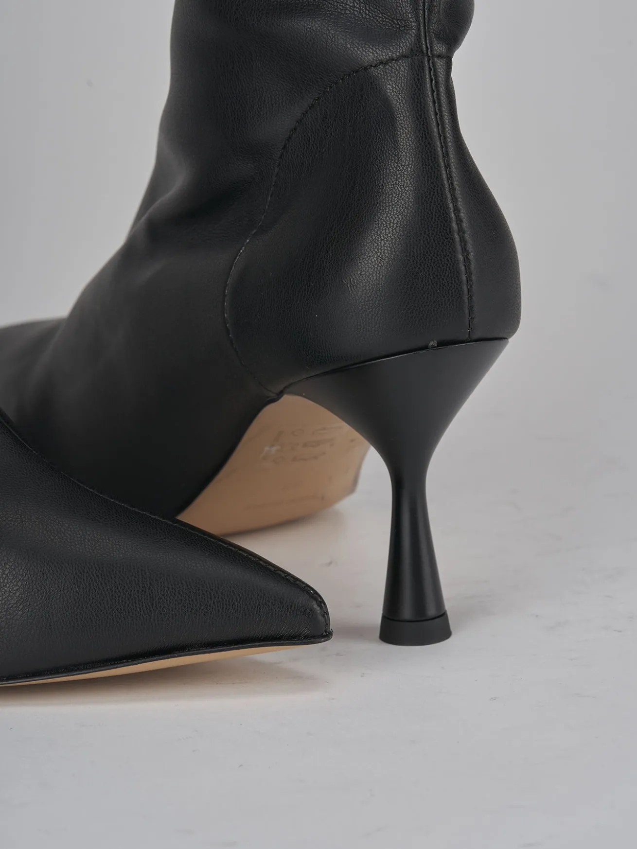 Stivali tacco 7cm pelle nero