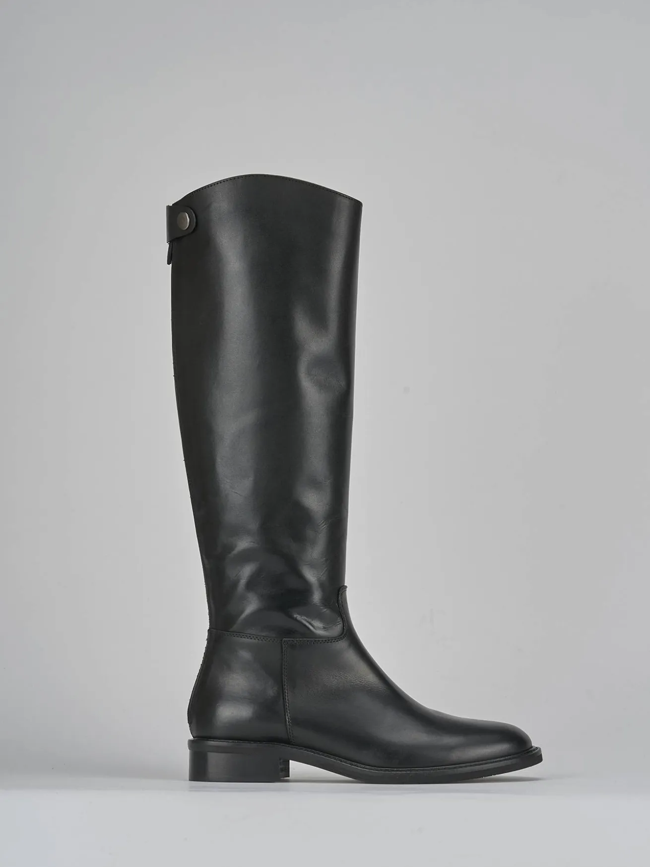 Stivali tacco 3cm pelle nero