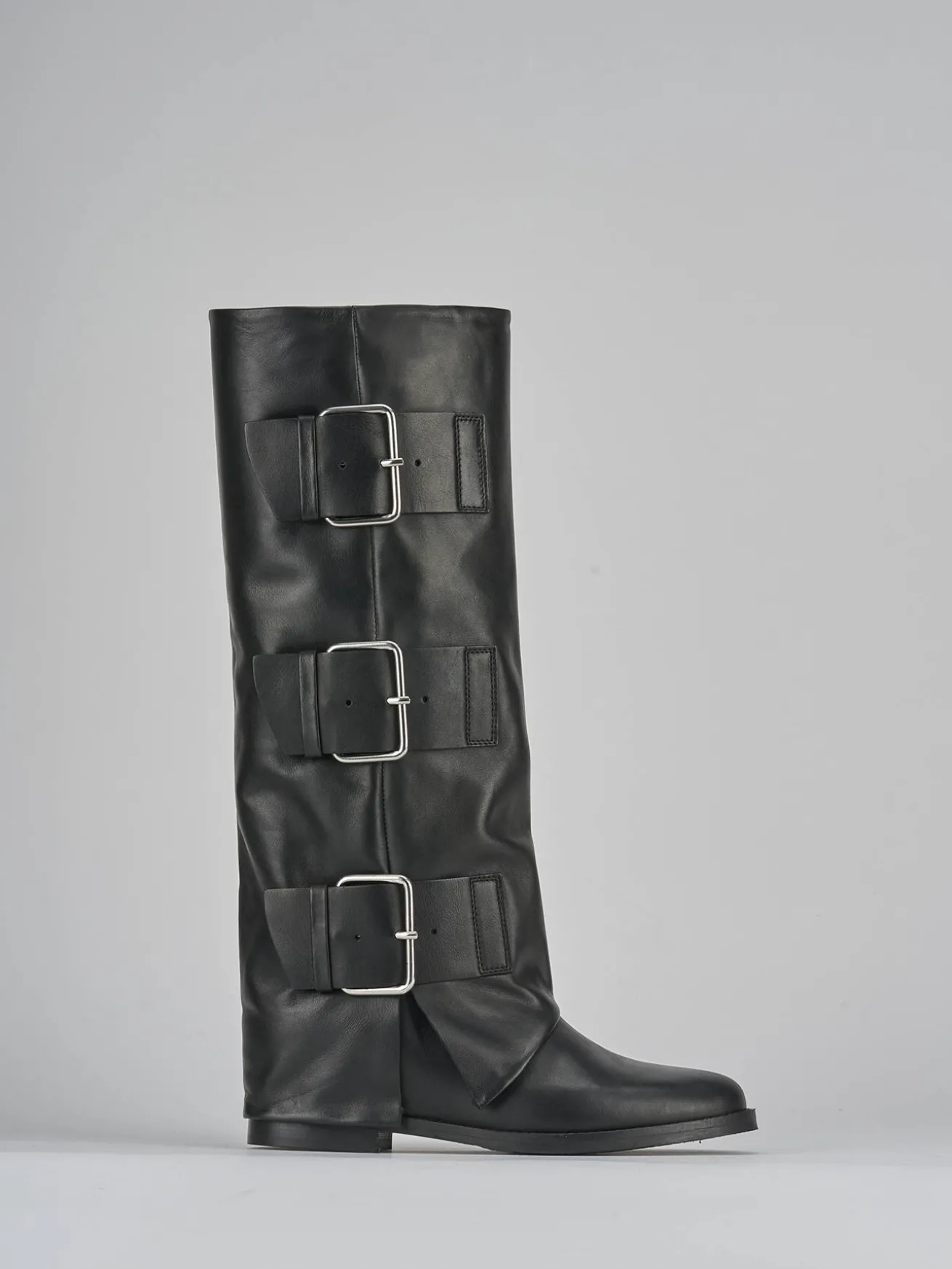 Stivali tacco 2cm pelle nero