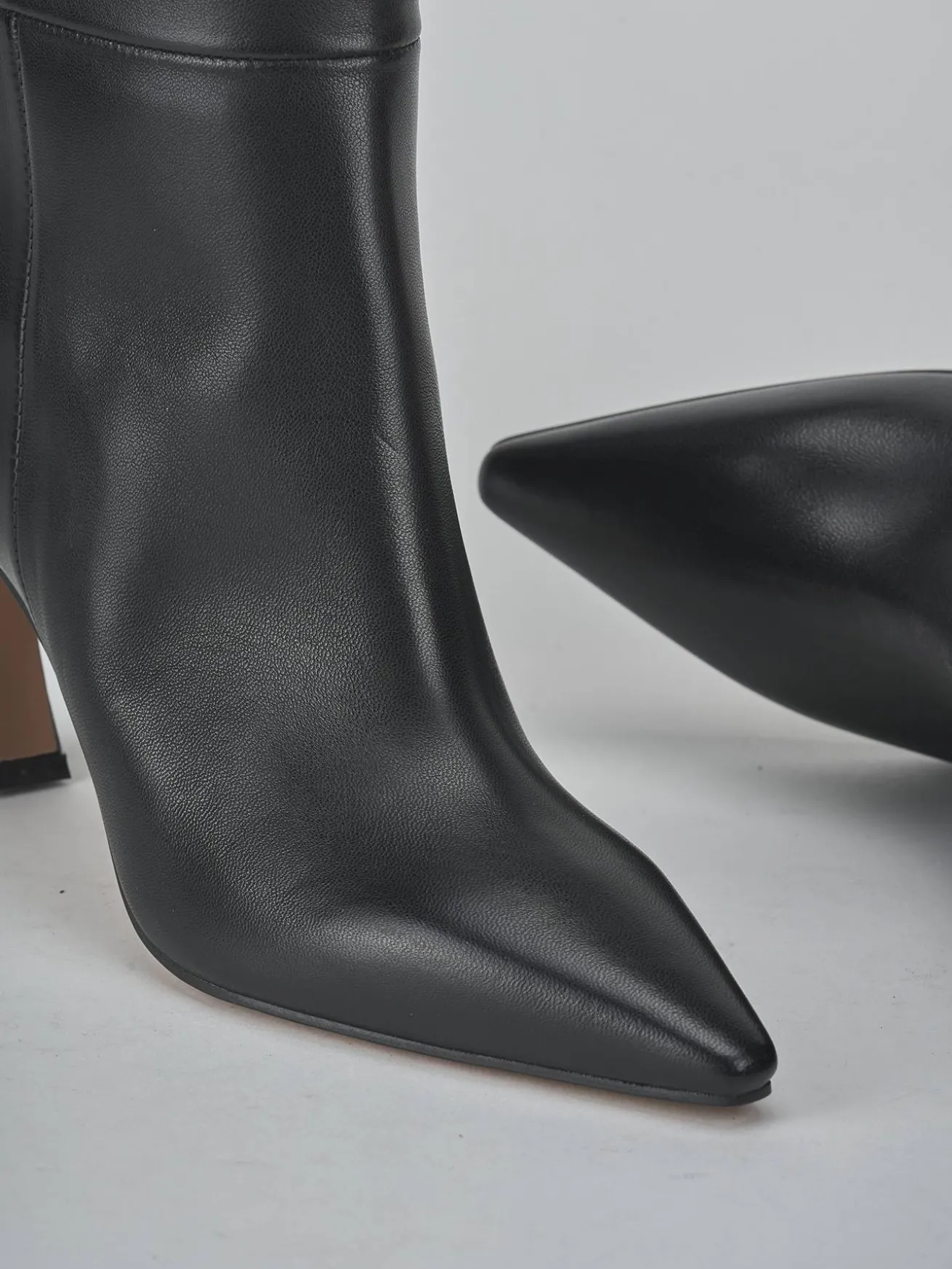 Stivali tacco 8cm pelle nero