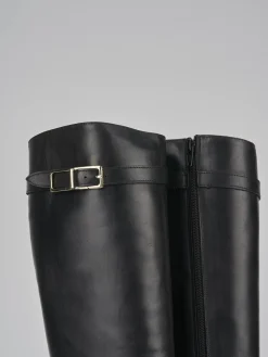 Stivali tacco 2cm pelle nero