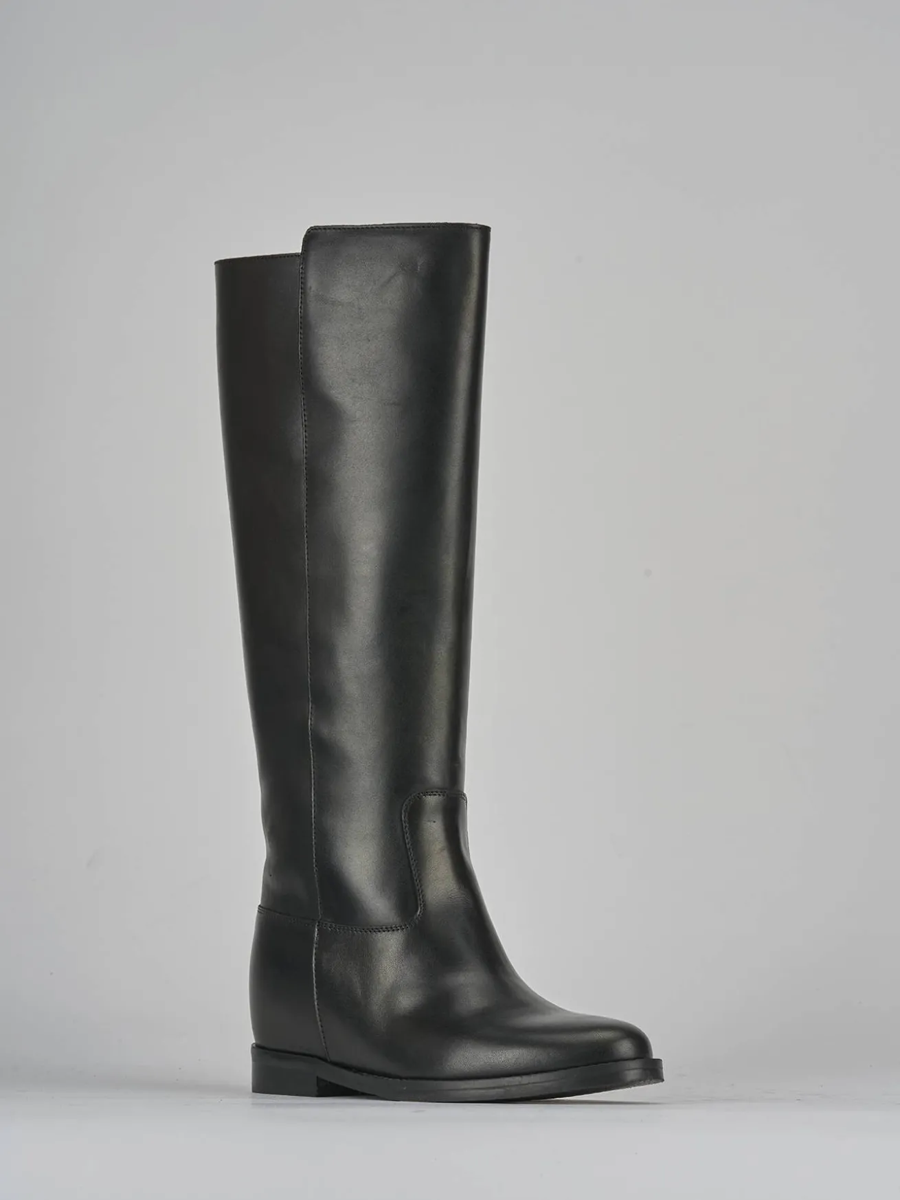 Stivali tacco 2cm pelle nero