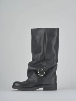 Stivali tacco 3cm pelle nero