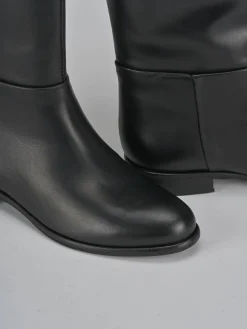 Stivali tacco 2cm pelle nero