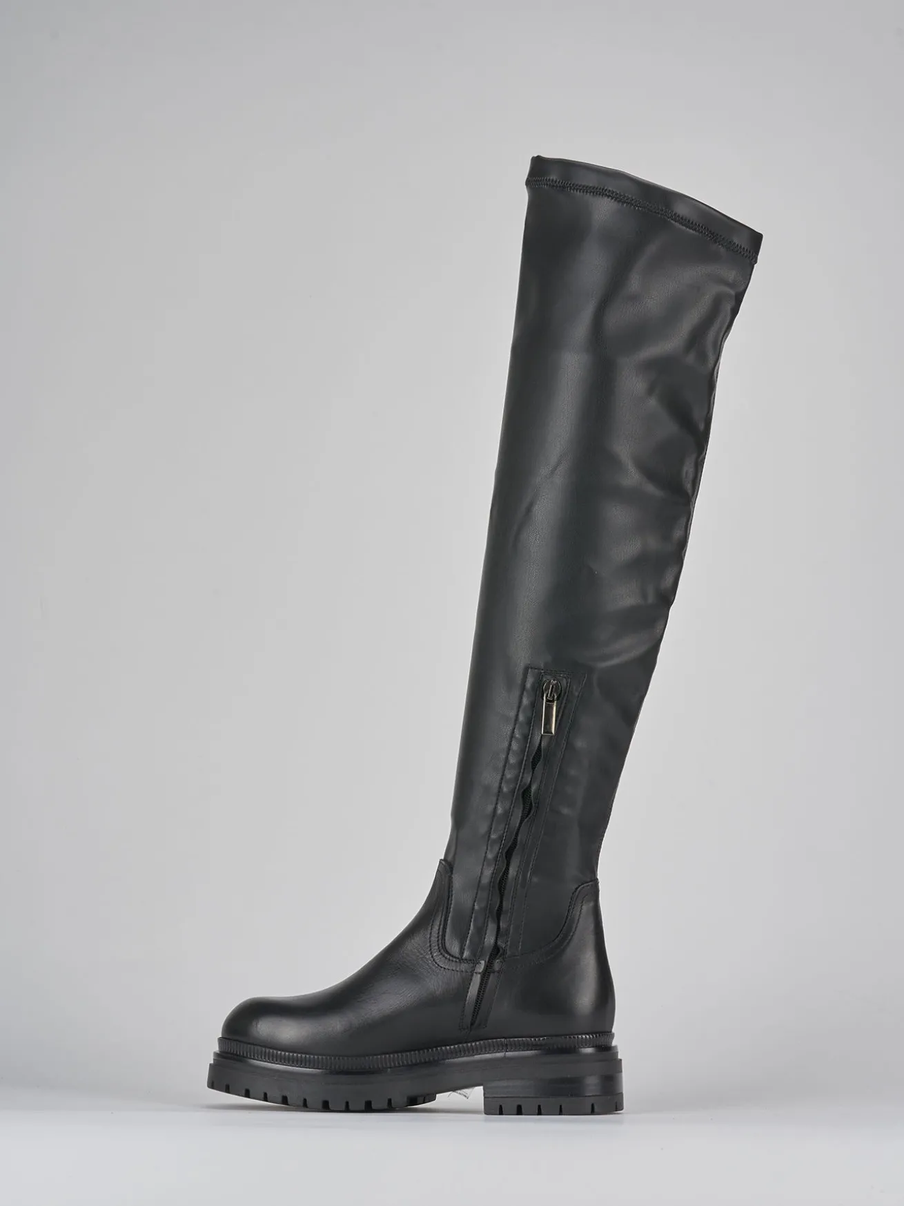 Stivali tacco 3cm pelle nero