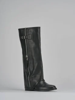 Stivali tacco 2cm pelle nero