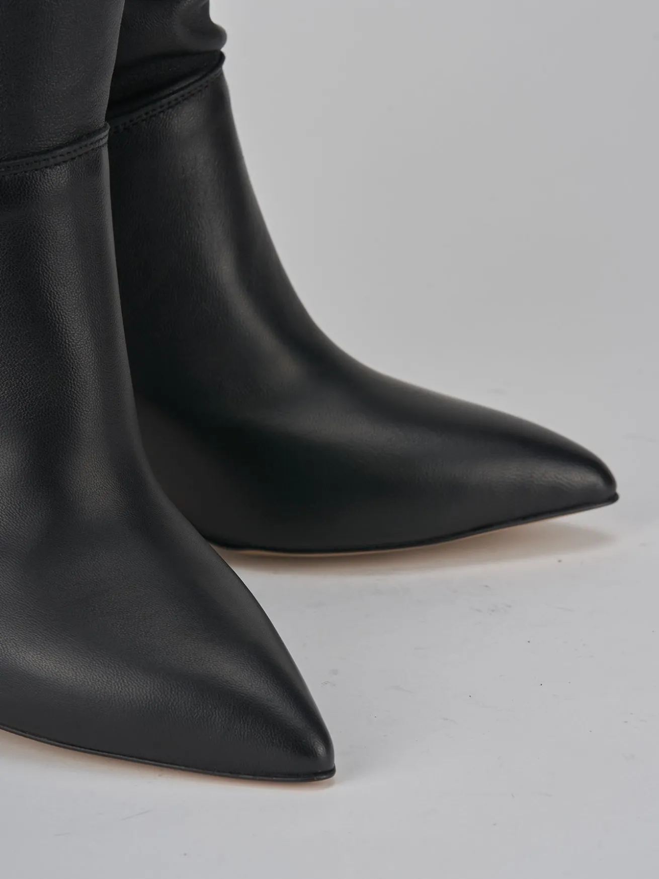 Stivali tacco 7cm pelle nero