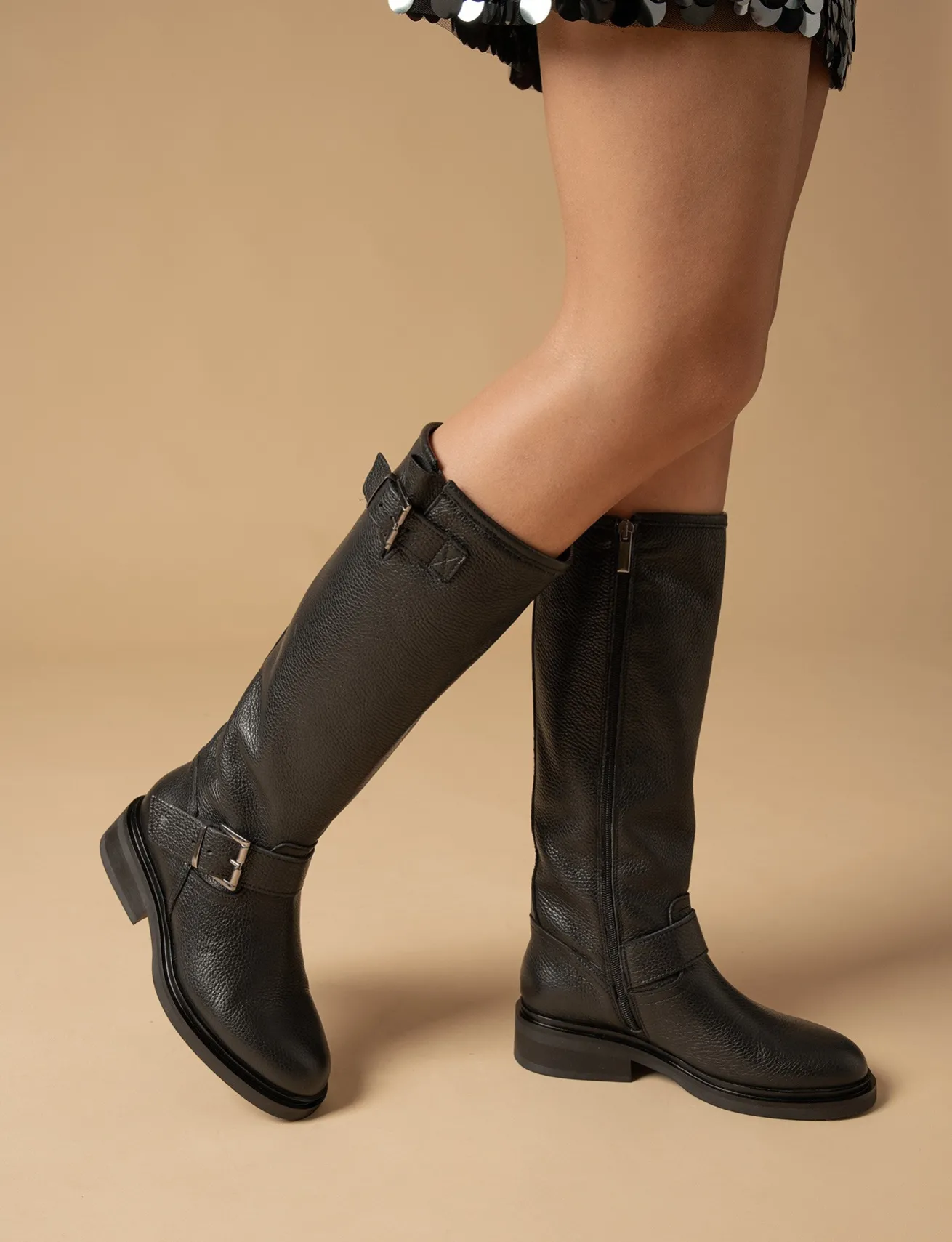 Stivali tacco 2cm pelle nero