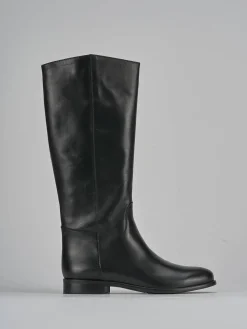 Stivali tacco 2cm pelle nero