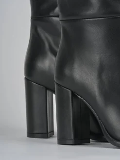 Stivali tacco 9cm pelle nero