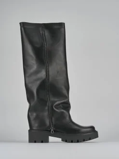 Stivali tacco 3cm pelle nero